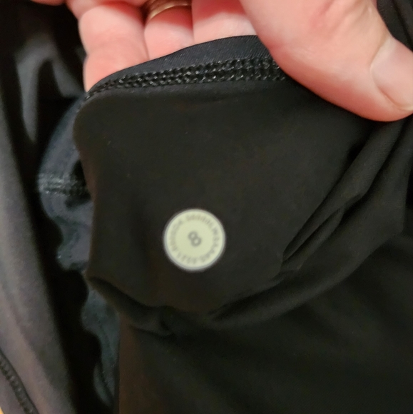 NWOT Lululemon skirt with shorts - Picture 4 of 4